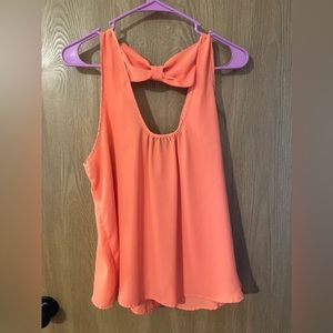 RUE 21 tank with bow. Size XL.